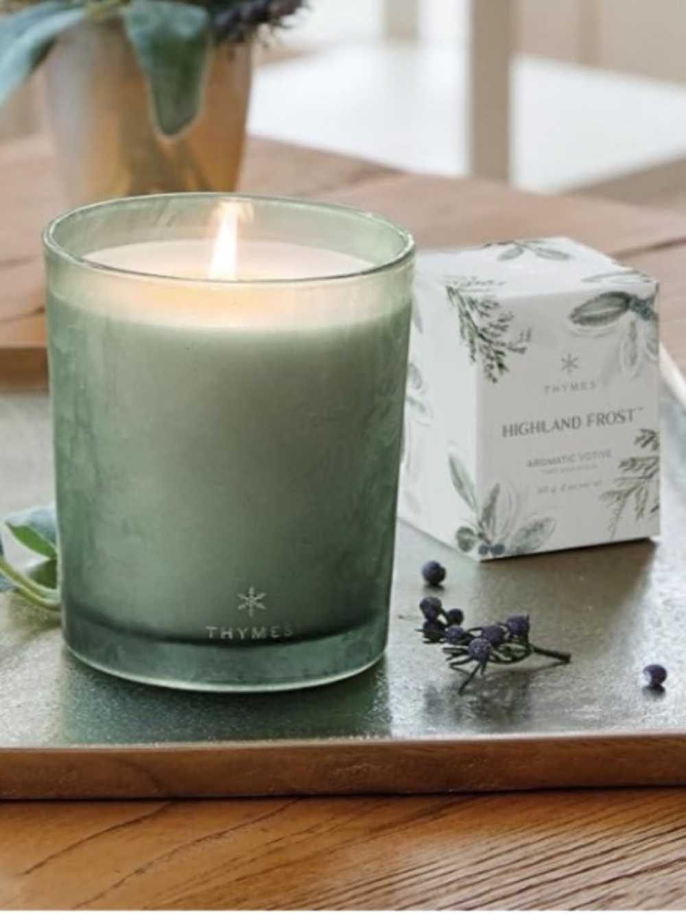 New Luxury Holiday Thymes Highland Frost Sage Eucalyptus Green Aromatic Candle